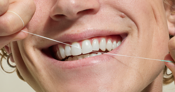 How much should I floss? A simple guide